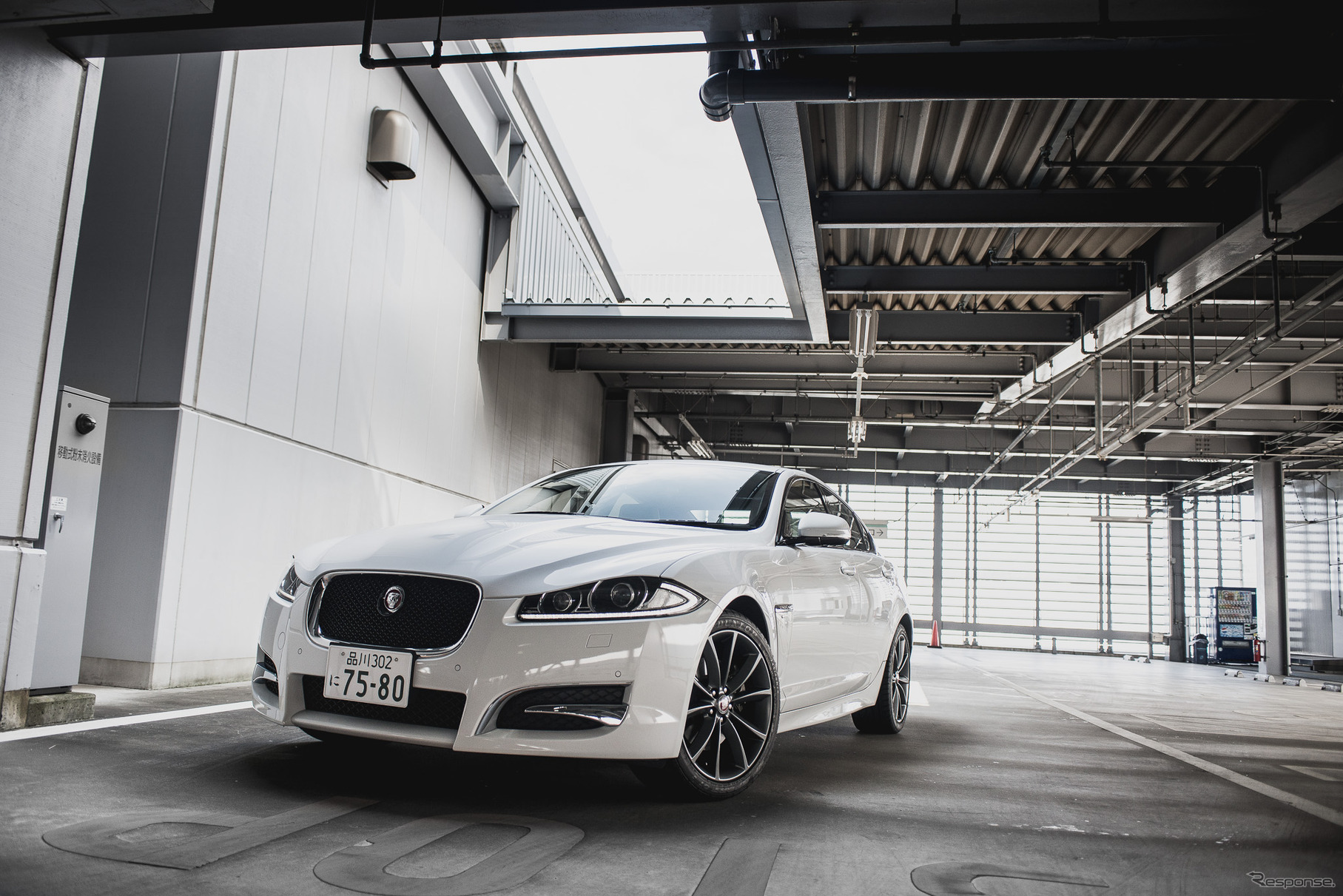 ジャガー XF Rスポーツ
