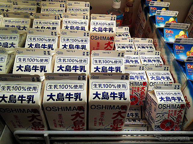 大島牛乳・大島バターは地元モノとして人気（東京都大島町）