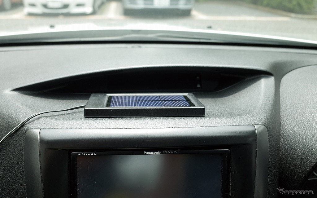 ルームメイト 自動車用ソーラーパワー換気扇 EB-RM1200A