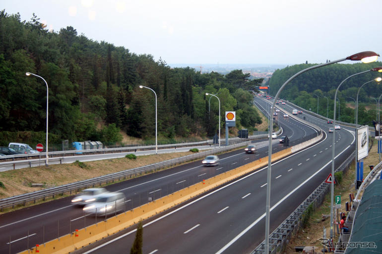 イタリア−スペイン 高速道路合併に「ノー」!