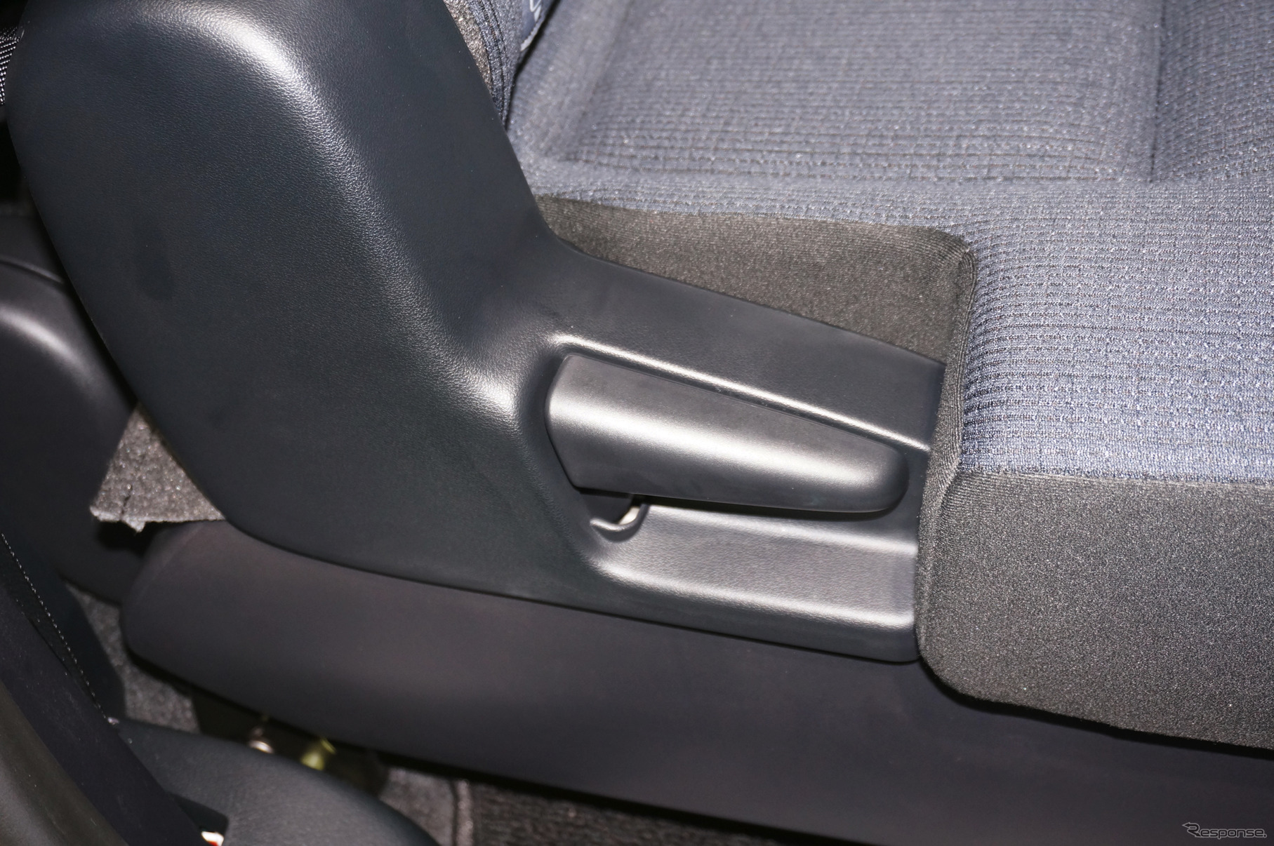 新型シエンタ タンブルシート