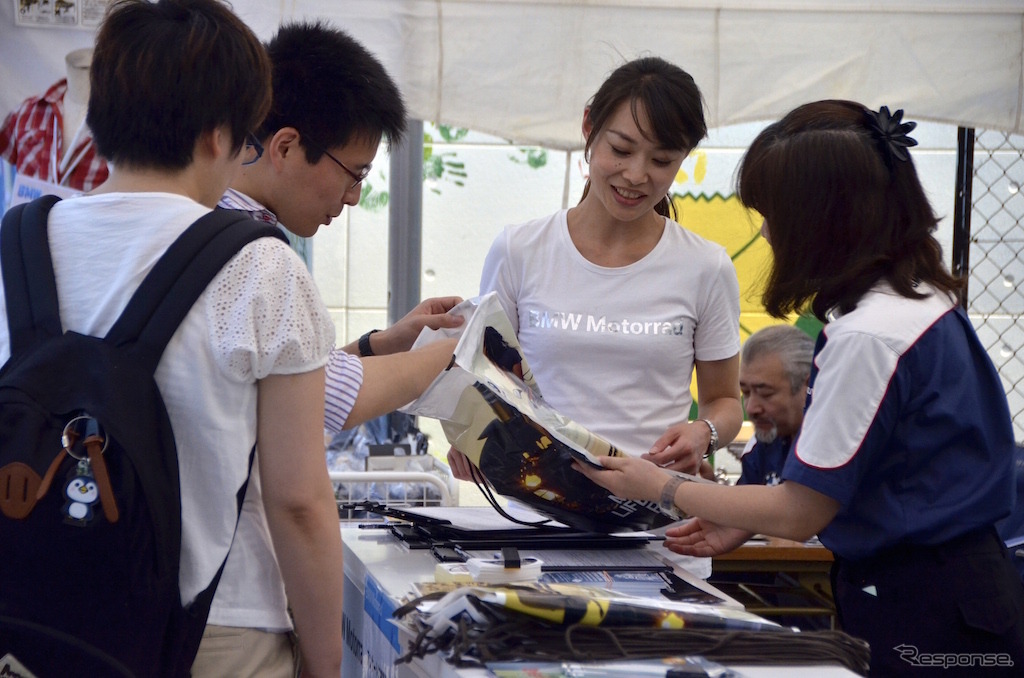 下北沢音楽祭、BMWが若者に向け二輪ライフの魅力アピール