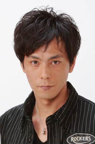 井上聡さん（次長課長）