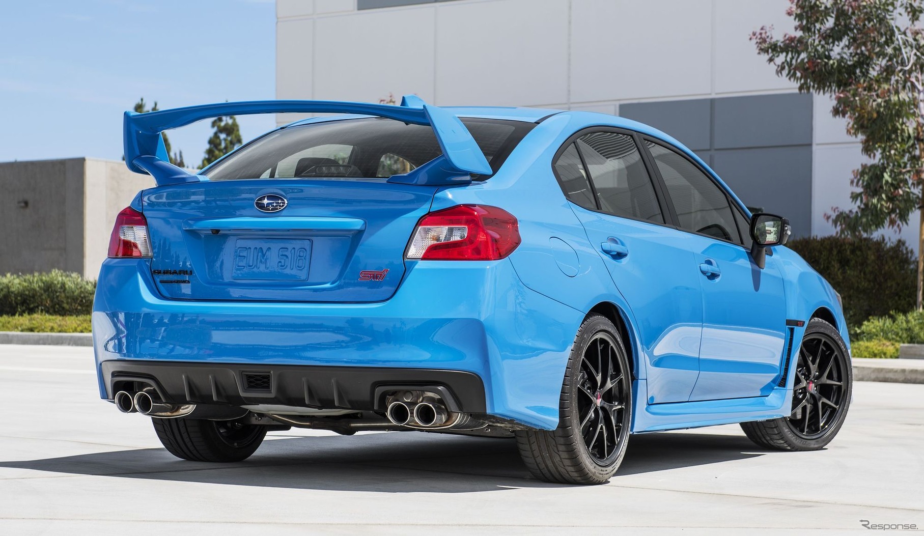 スバル WRX STI シリーズ・ハイパー・ブルー