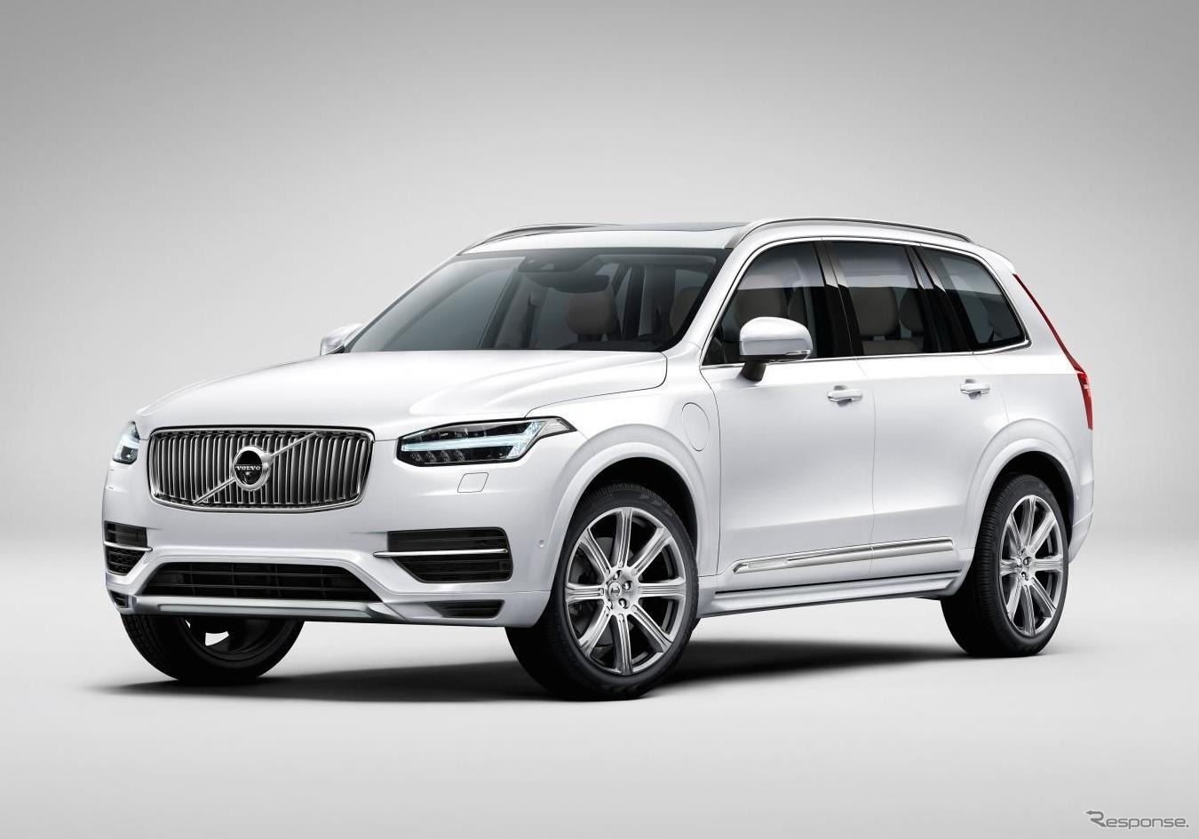 ボルボ XC90 のプラグインハイブリッド「T8」