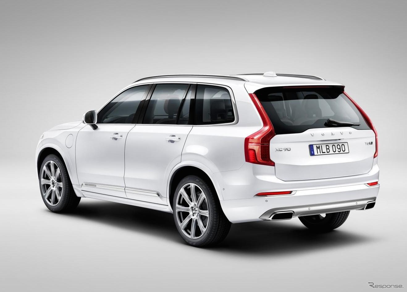 ボルボ XC90 のプラグインハイブリッド「T8」