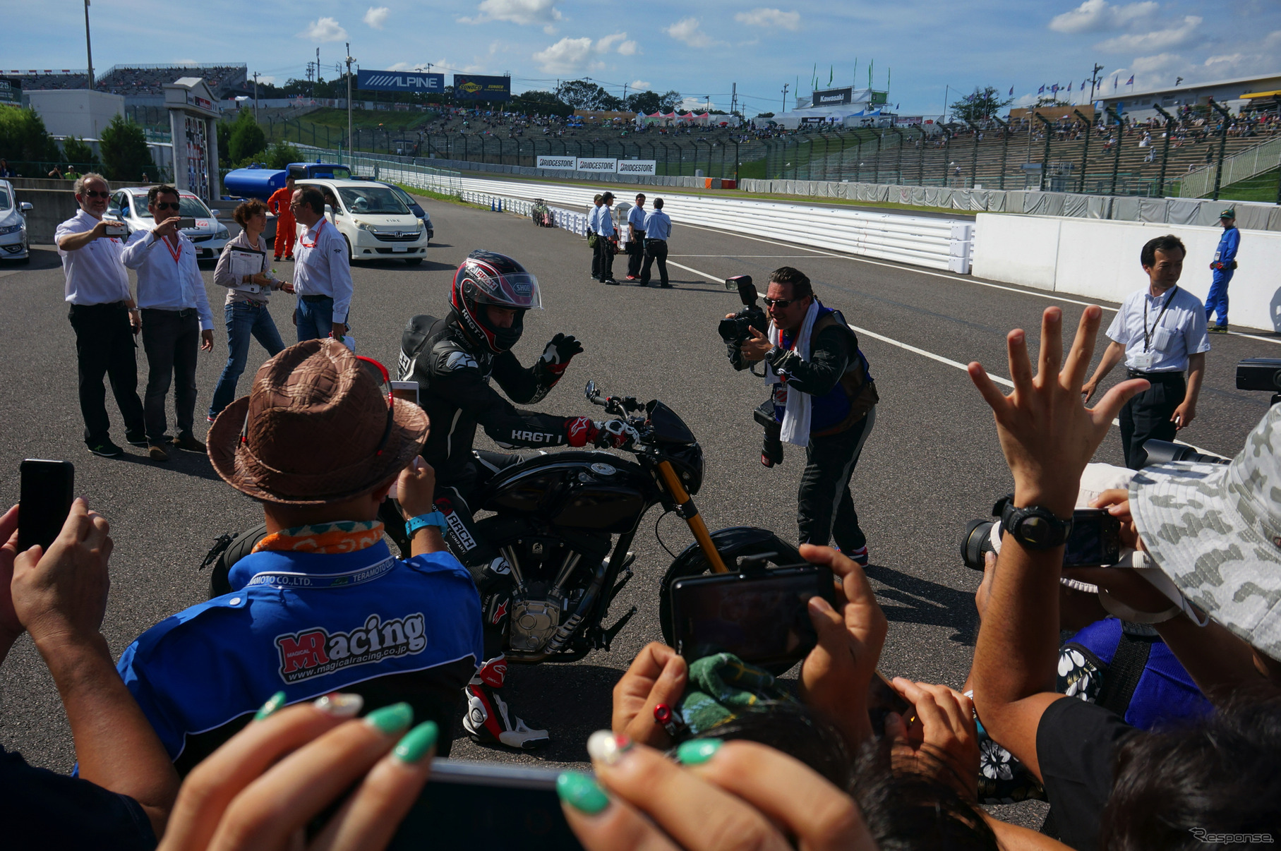 キアヌ・リーブス氏　鈴鹿8耐2015