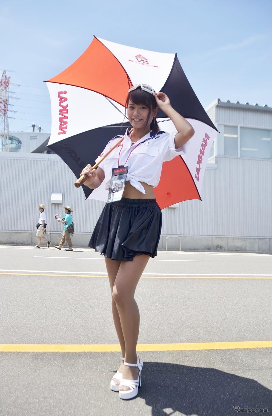 鈴鹿8耐 サーキットの女神たち