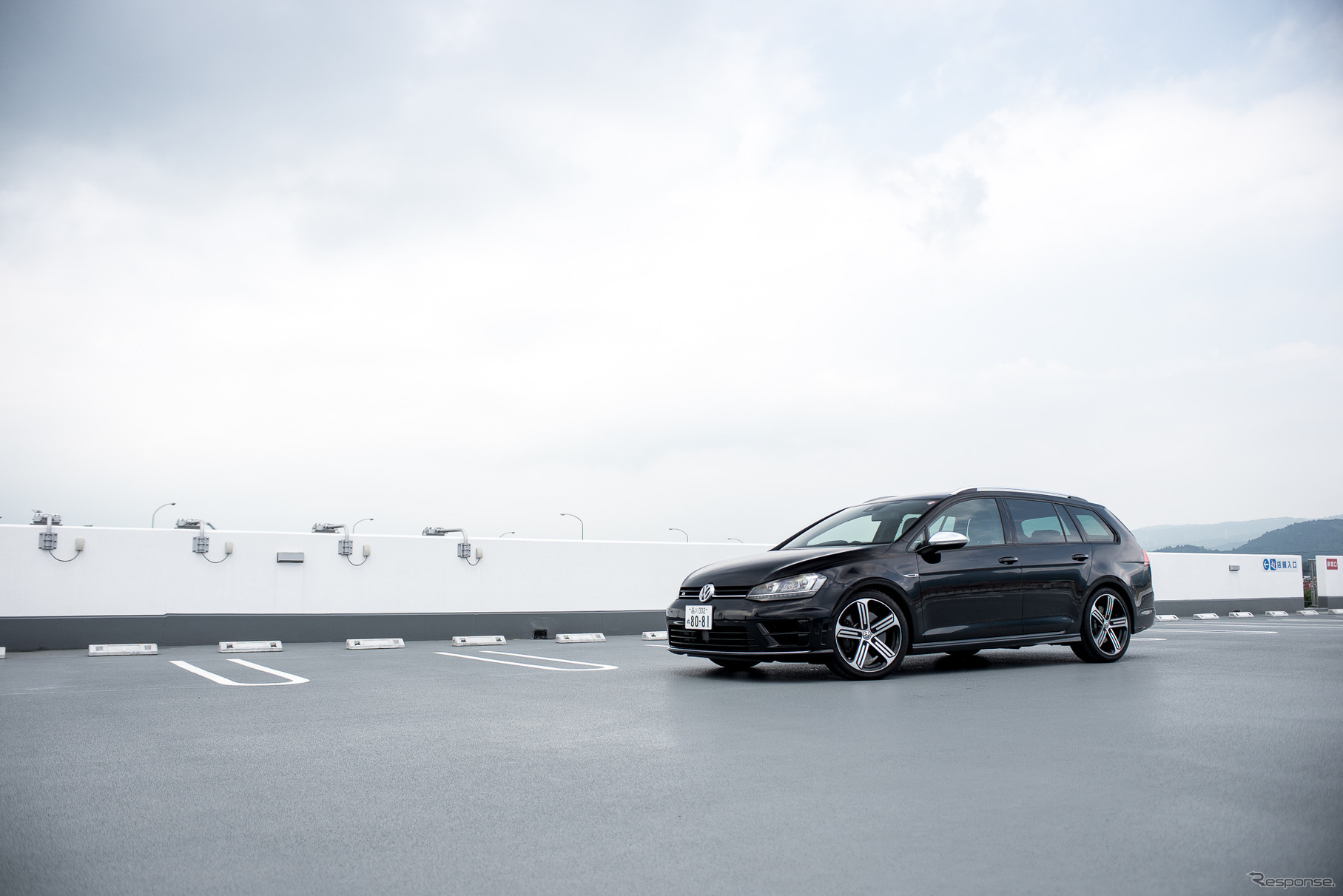 VW ゴルフ R ヴァリアント