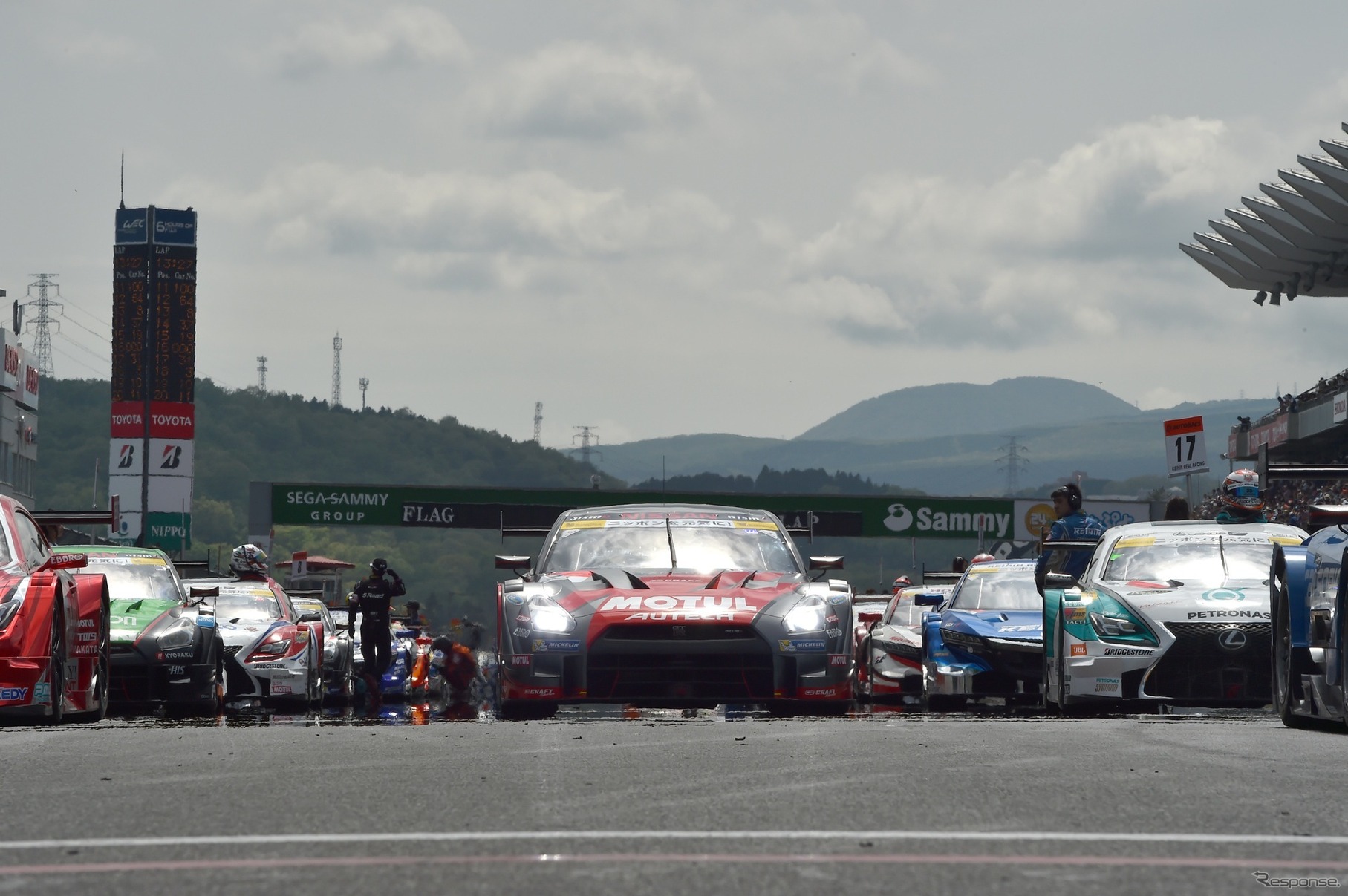 富士でのSUPER GTはゴールデンウイークと夏休みの2開催（写真は今季ゴールデンウイークの第2戦富士）。