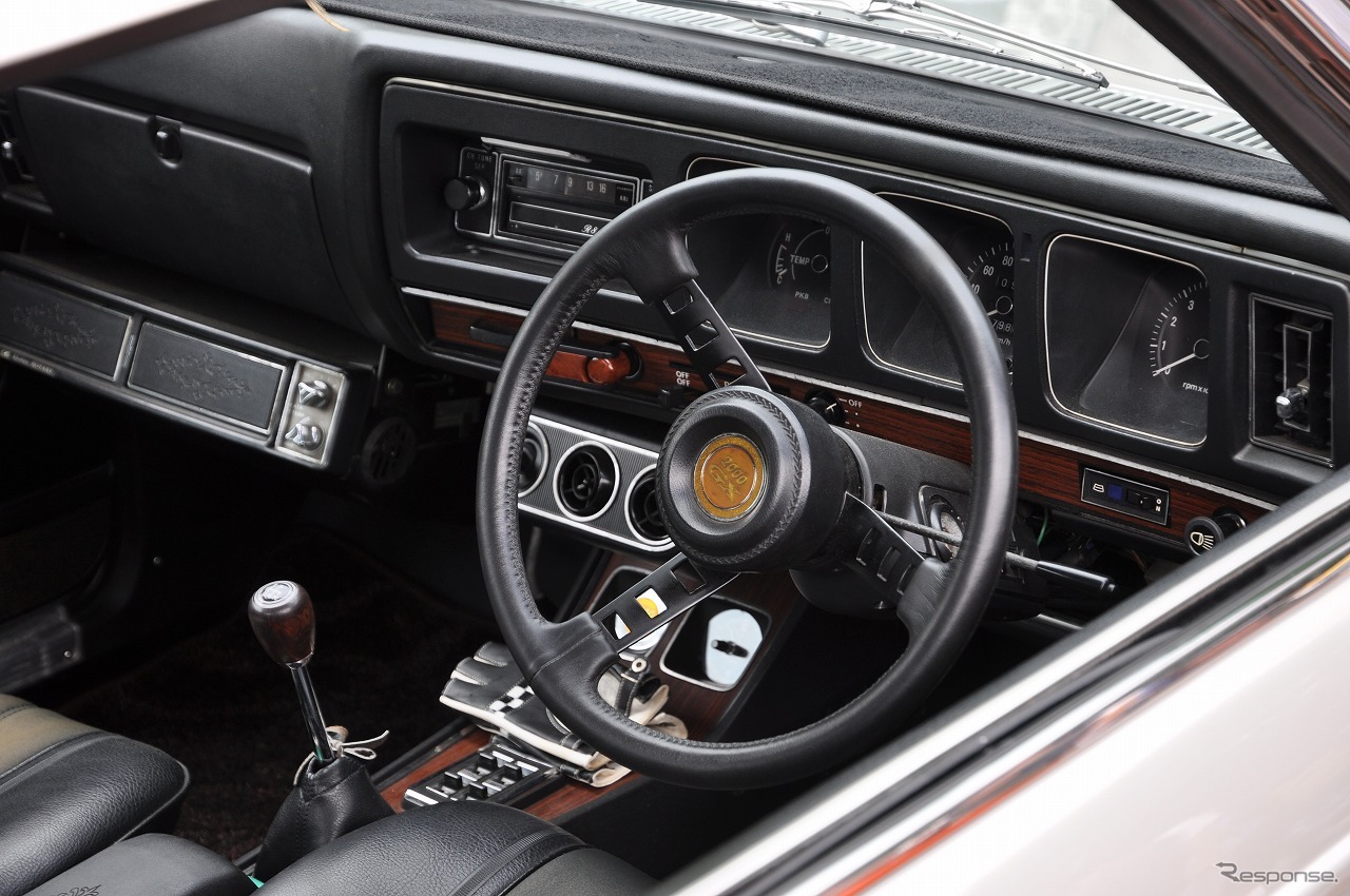 1970年 日産 ローレル 2ドアハードトップ 2000GX