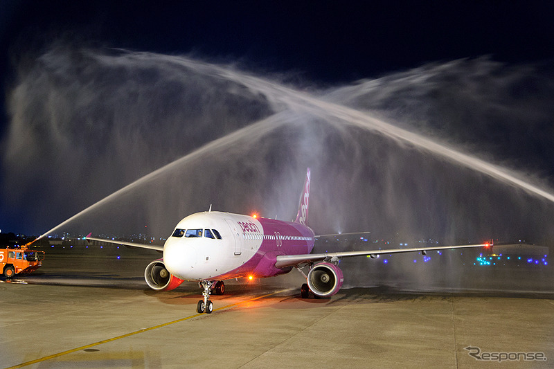 ピーチ関空－宮崎線、初日のようす