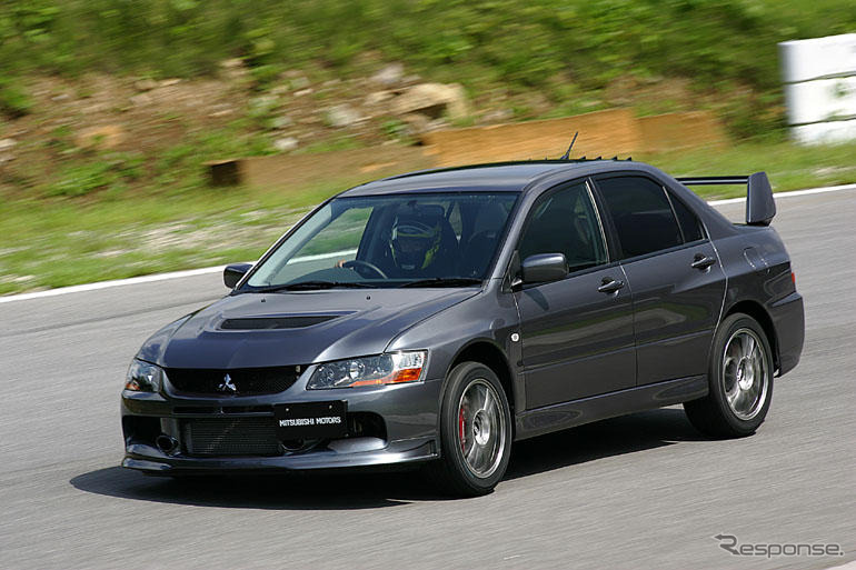 【三菱 ランサーエボリューションIX MR 登場】写真蔵…GSR／RS