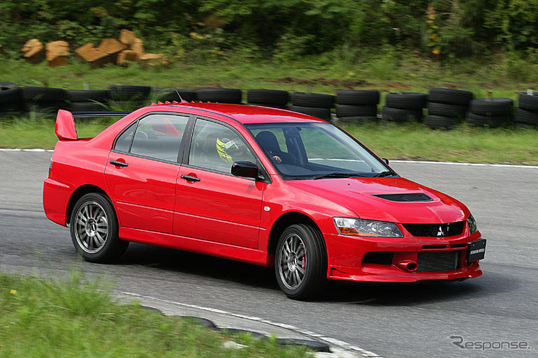 【三菱 ランサーエボリューションIX MR 登場】写真蔵…GSR／RS