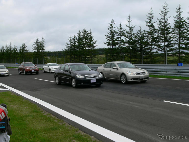 ドイツ地方都市の道路状況を再現　日産高速テストコース