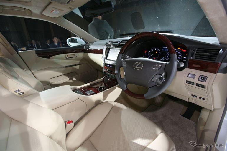 安い!?　レクサス『LS460』は700万円台から