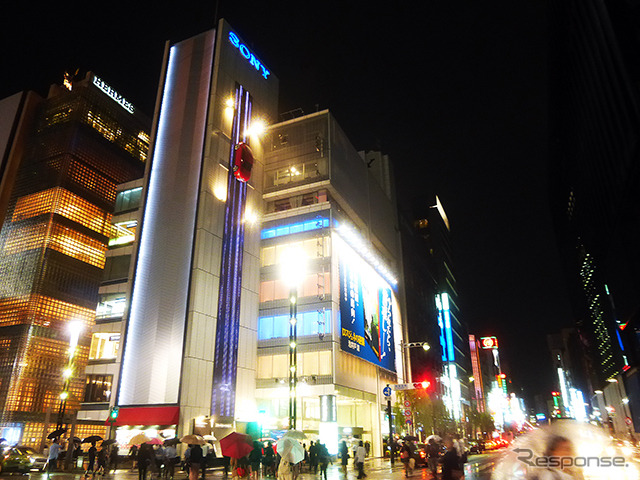 アウディTT、銀座の滑走路に着陸。「Audi TT Landing, Japan」プロジェクト、東京・銀座の展示は9月9～13日）