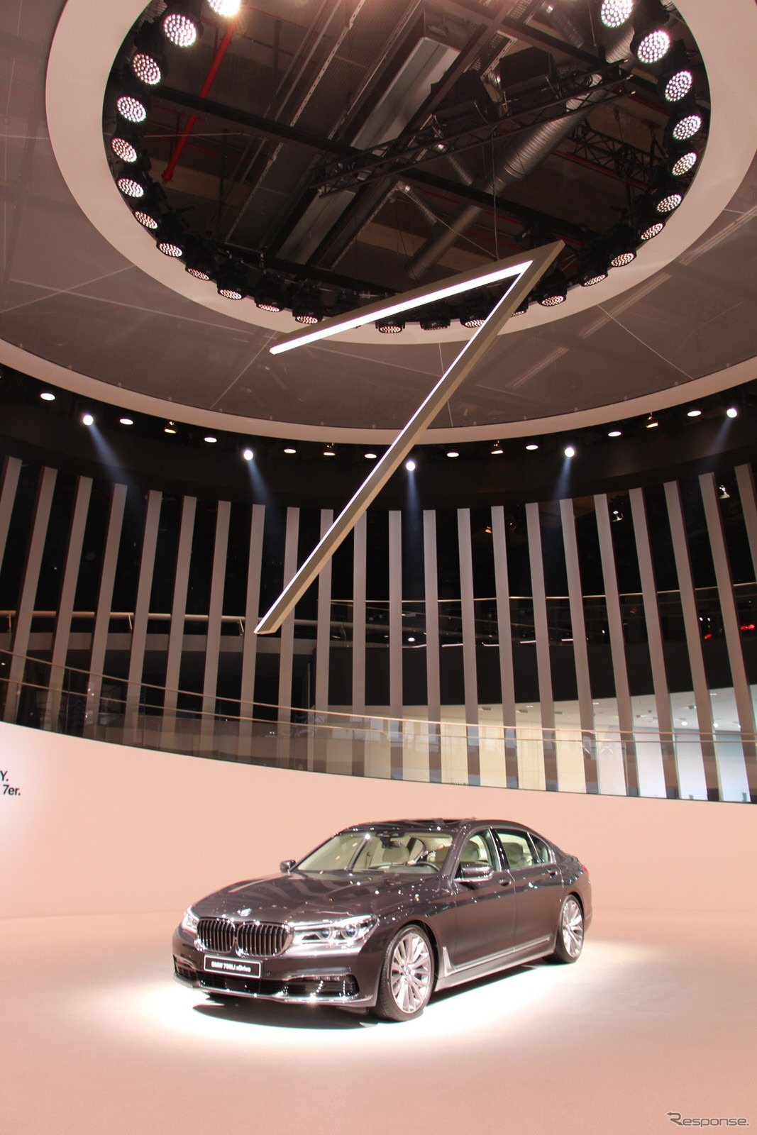 BMW 7シリーズ（フランクフルトモーターショー15）