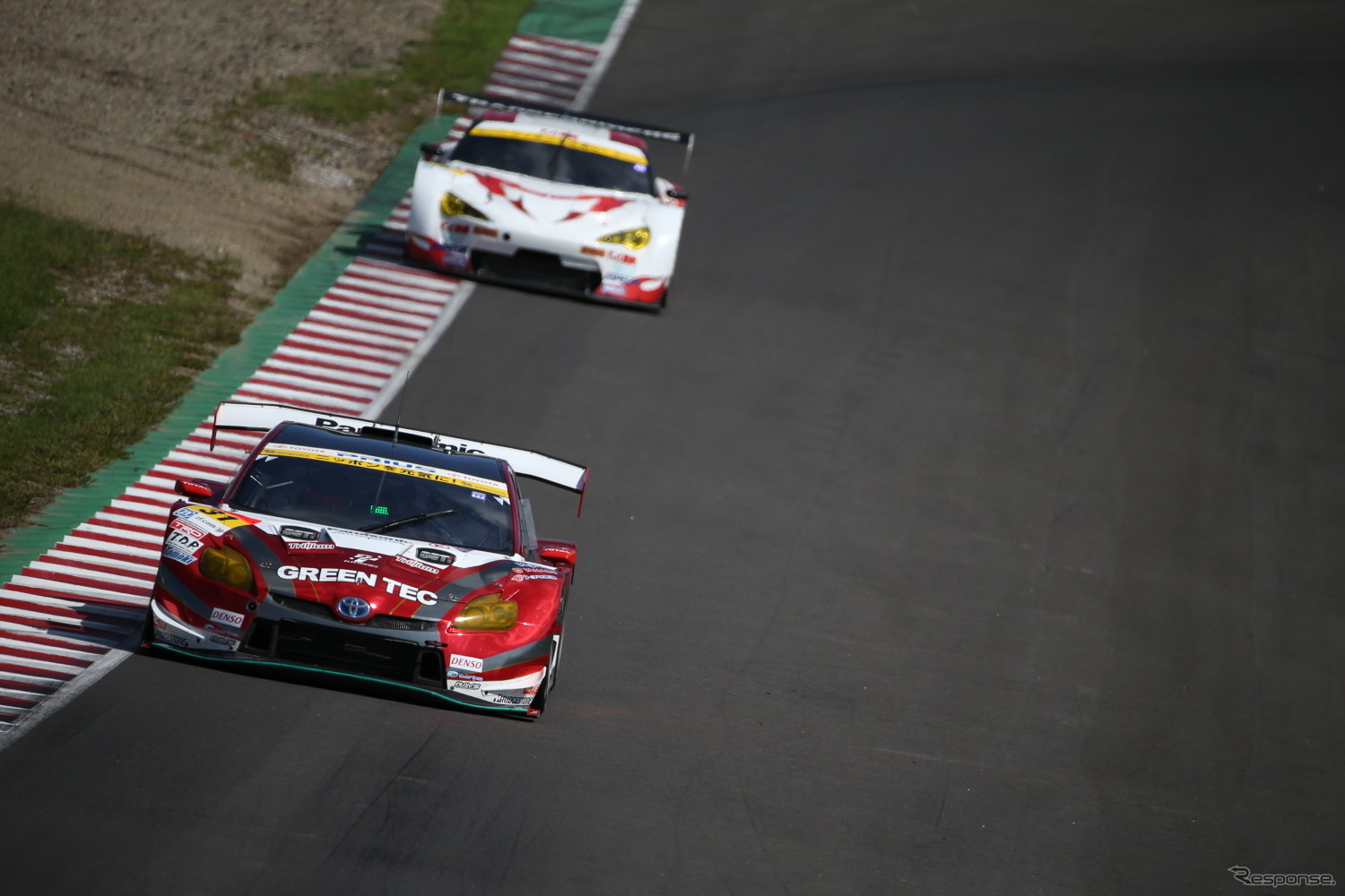GT300予選3位、#31 プリウス。