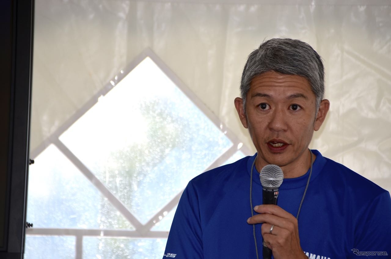 ヤマハ発動機株式会社 MC事業本部商品企画グループの主査・樋口 健氏。メディア向け試乗会にて。