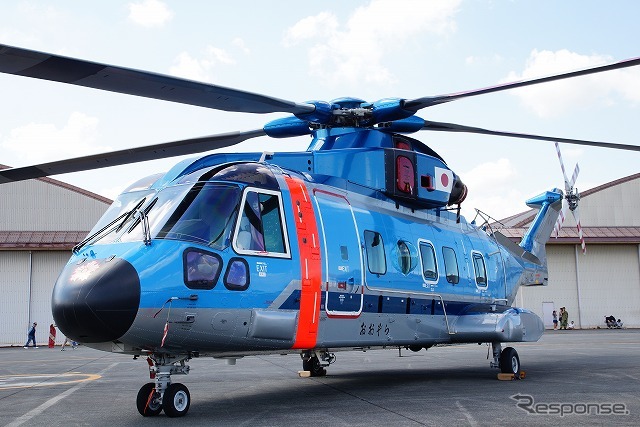 警視庁の大型ヘリコプター「AW101」も展示。