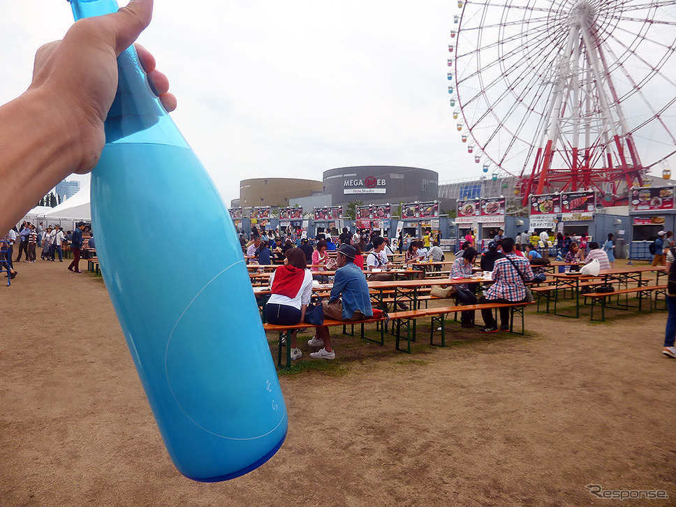 東京・台場の「肉フェス ODAIBA 2015秋」で9月27日まで実施されている「肉料理にあう日本酒」6銘柄無料試飲コーナー