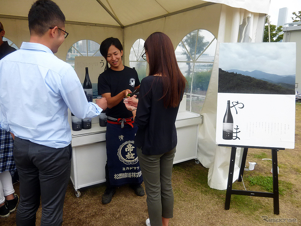 東京・台場の「肉フェス ODAIBA 2015秋」で9月27日まで実施されている「肉料理にあう日本酒」6銘柄無料試飲コーナー