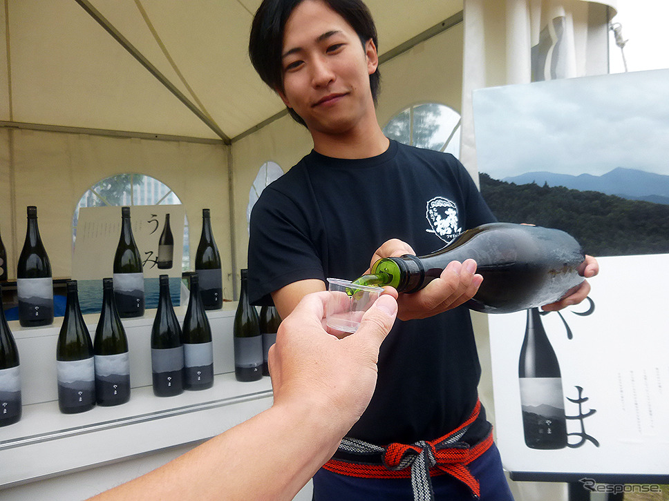 東京・台場の「肉フェス ODAIBA 2015秋」で9月27日まで実施されている「肉料理にあう日本酒」6銘柄無料試飲コーナー