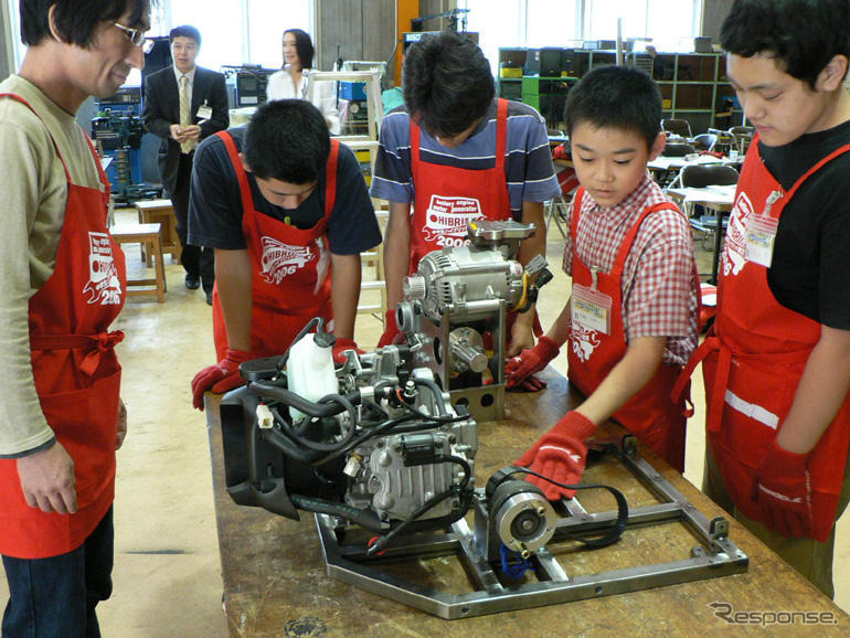 【中学生ハイブリッド教室】やっぱりモノづくりは楽しい