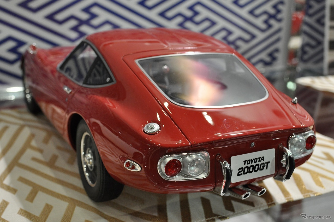 京商“samurai”シリーズの1/12スケール「トヨタ 2000GT」