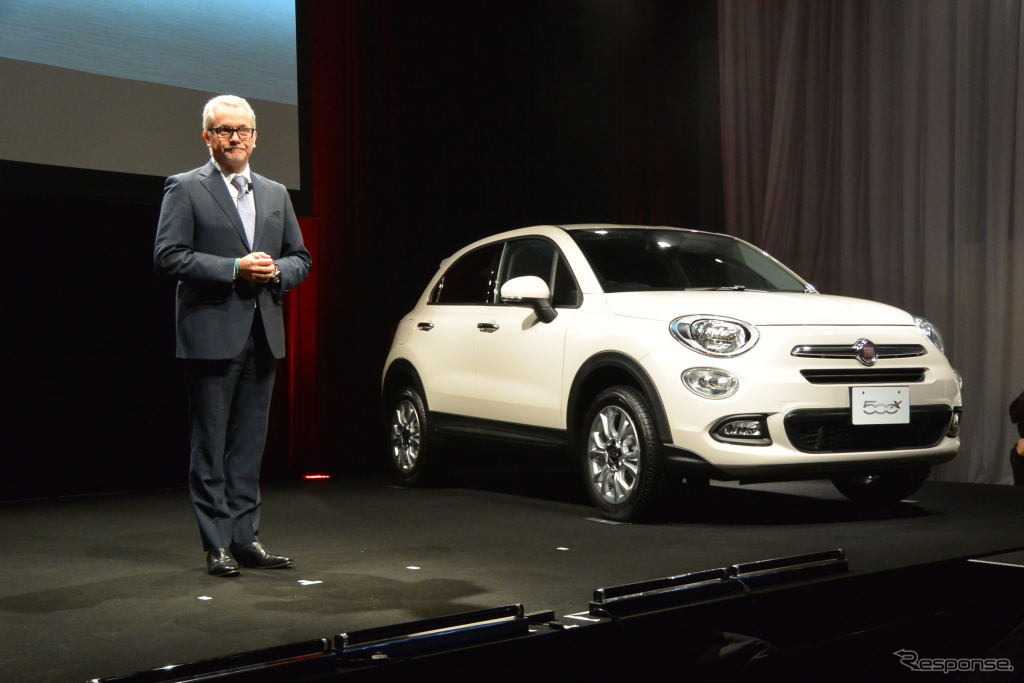 FCAジャパン ポンタス・ヘグストロム 社長とフィアット 500X