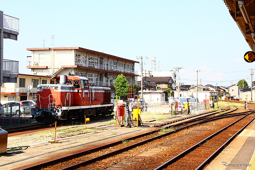 高岡駅