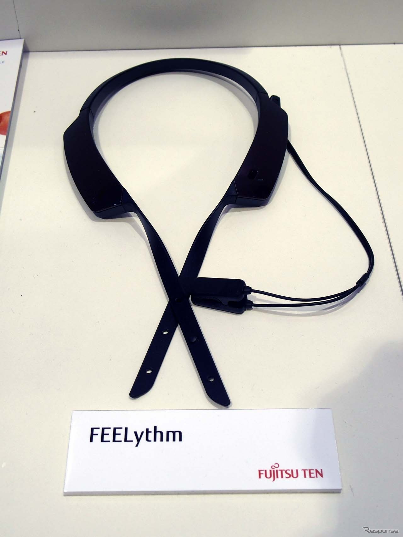 ネック型ウェアラブルセンサー「FEELythm」