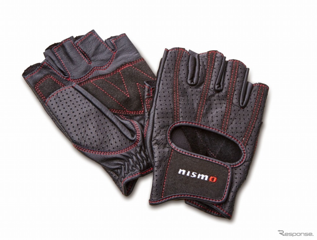 ドライビンググローブ