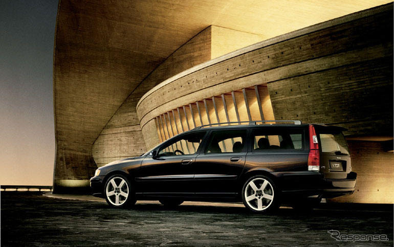 ボルボ V70 のイヤーモデルを発売　死角情報提供システムなどを設定