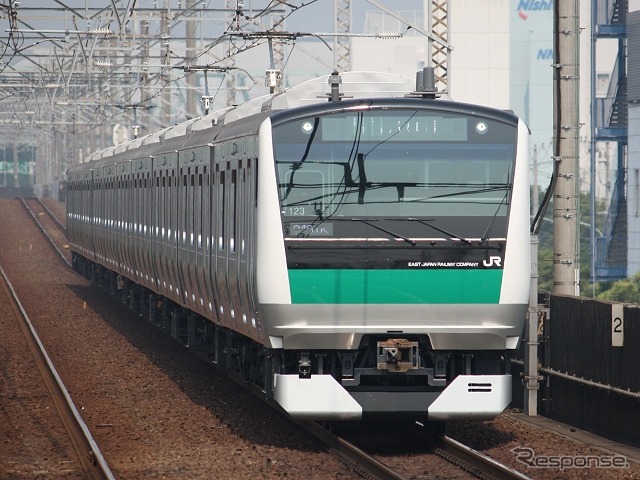 京葉線や埼京線など首都圏各地で運用されているE233系が展示される。写真は埼京線で運用されているE233系。