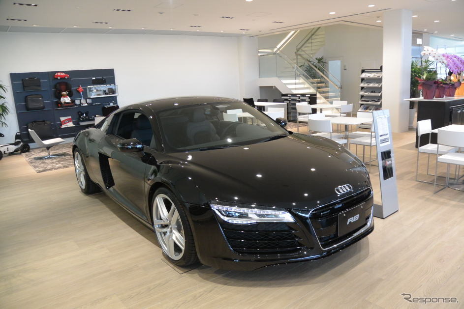 アウディ相模原 ショールーム