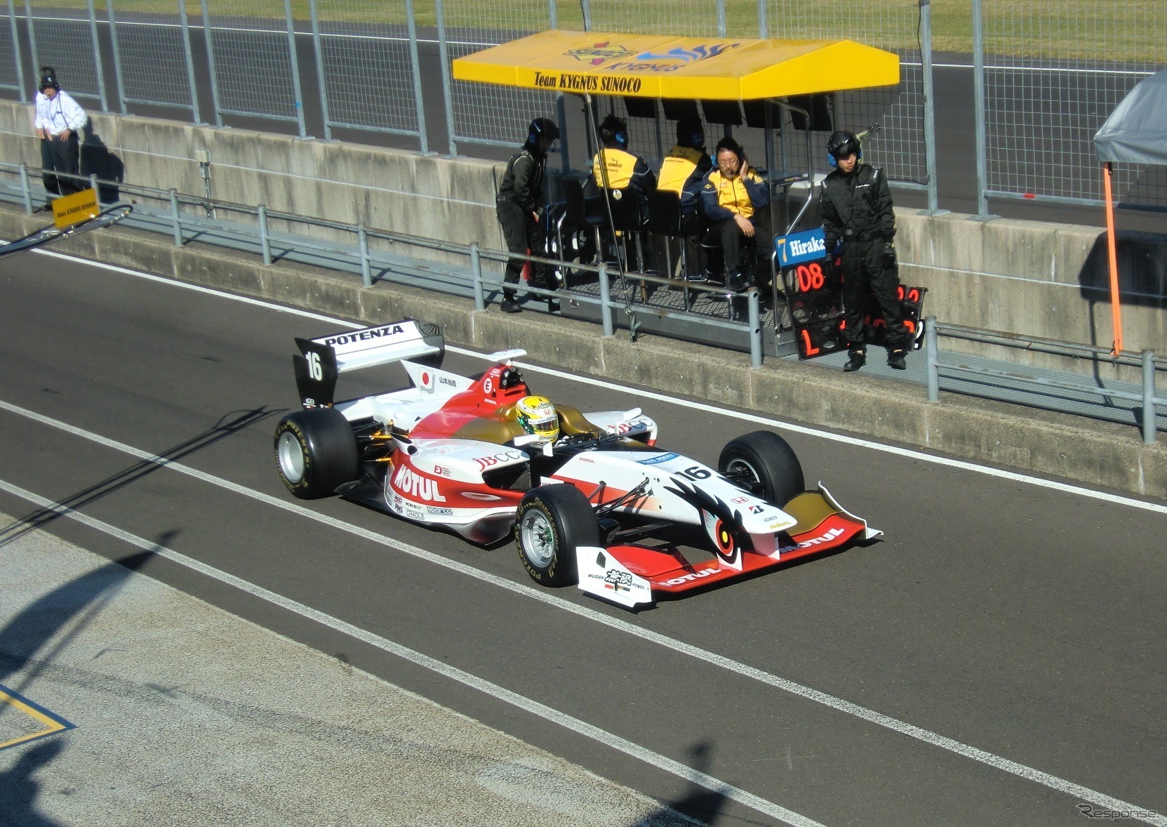 予選4位の#16 山本尚貴。