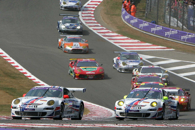 ポルシェ、コックスにポルシェ 911 GT3 RSR の独占販売権