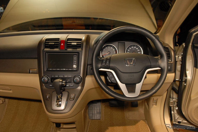【ホンダ CR-V 新型発表】メタル調パーツで骨格と質感を