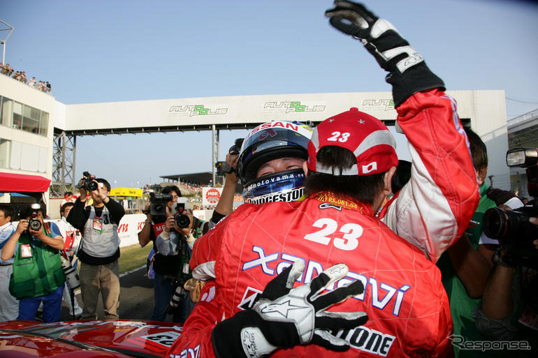 【SUPER GT】写真蔵…第8戦、フェアレディZが今季2勝目