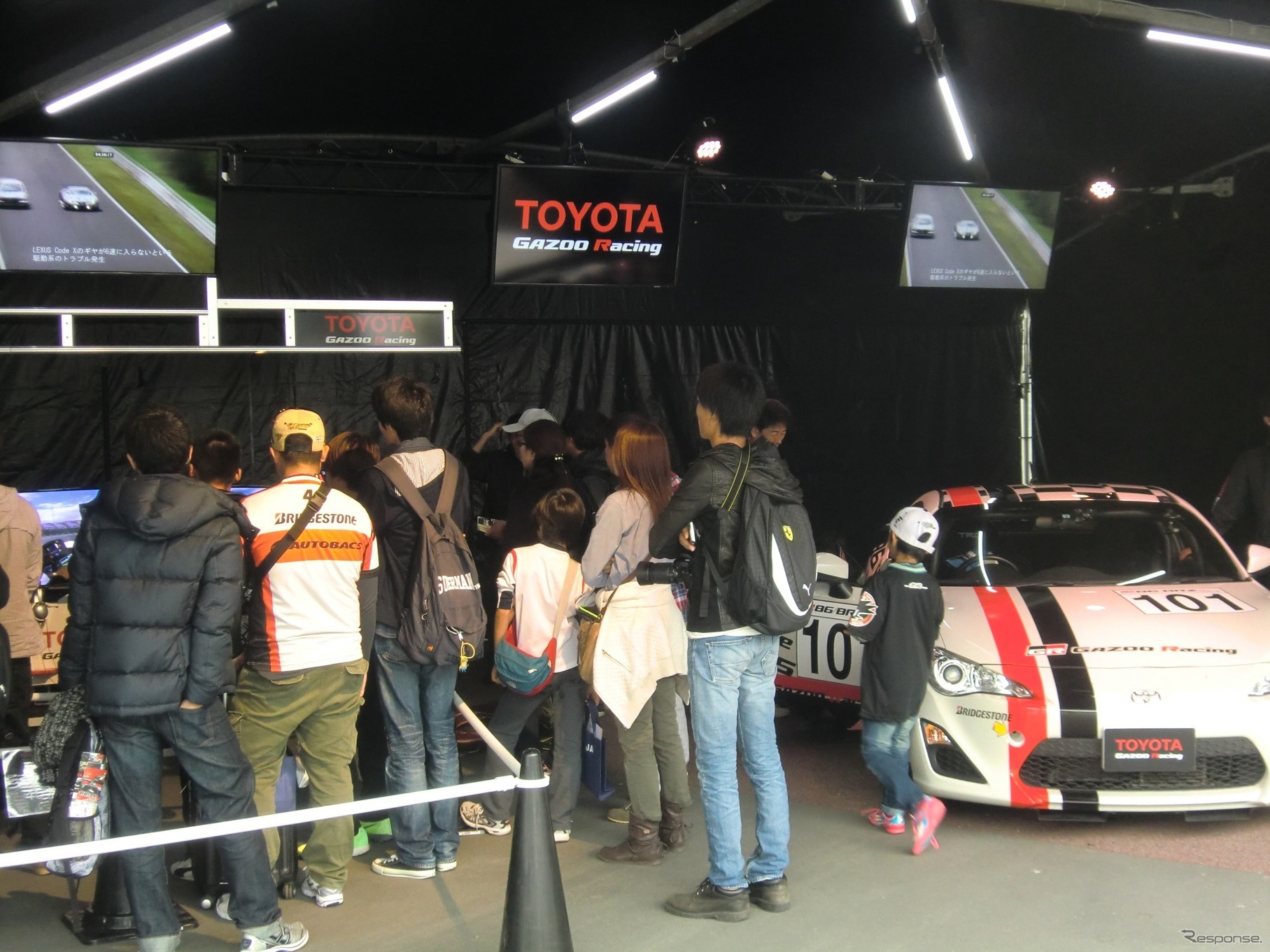 グランドスタンド裏ではTOYOTA GAZOO Racingのイベントも盛況。