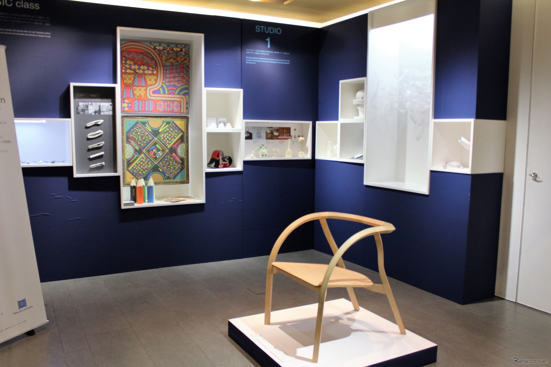 多摩美術大学の他スタジオの作品も展示。