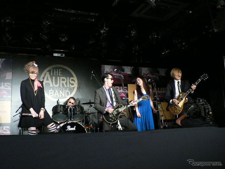 【トヨタ オーリス 発表】ぶっ飛ばす、俺の道…鮎川誠