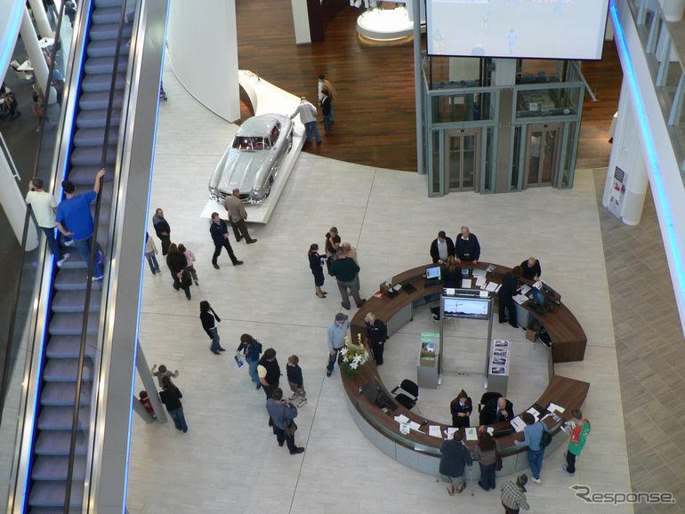 メルセデスベンツ ワールド　イギリスに博物館がオープン