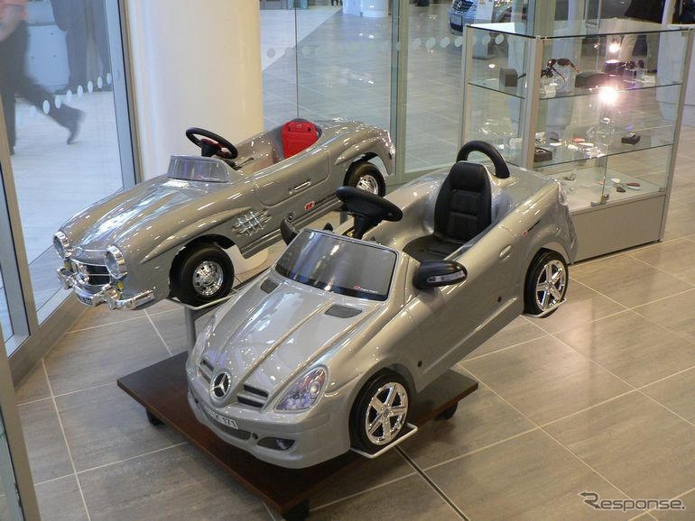 メルセデスベンツ ワールド…家族でも楽しめる