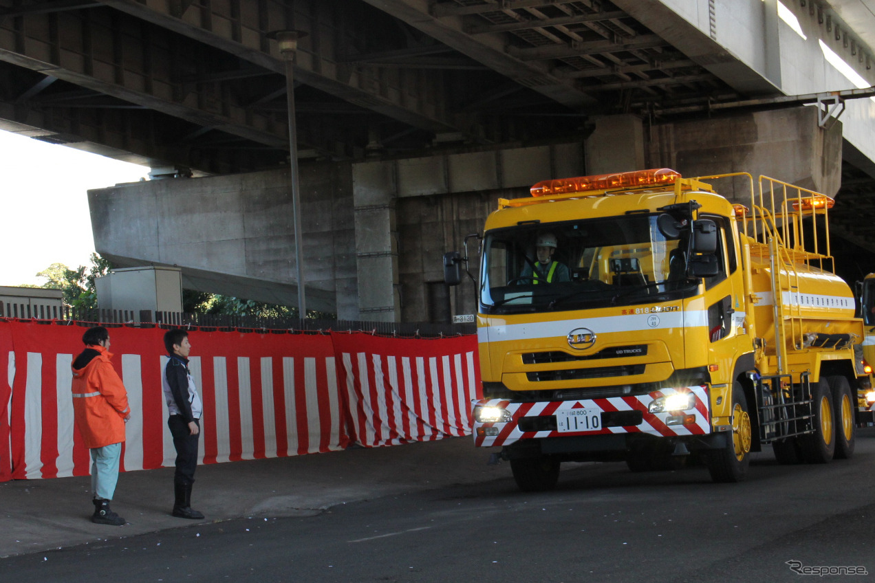 首都高速　積雪凍結対策「安全祈願・出陣式」（川崎市）