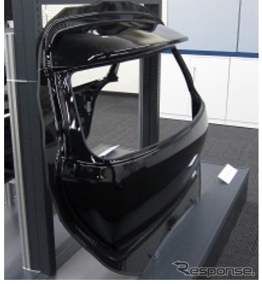スポイラー一体型バックドア試作品
