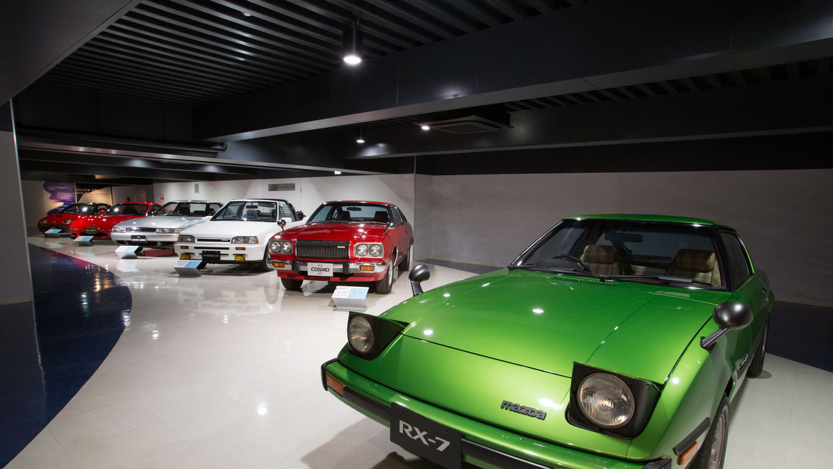 初代 サバンナrx 7 はカエルの目玉だった 不服のデザイナーがとった行動 2枚目の写真 画像 レスポンス Response Jp 初代 サバンナrx 7 はカエルの目玉だった 不服のデザイナーがとった行動 2枚目の写真 画像 レスポンス Response Jp