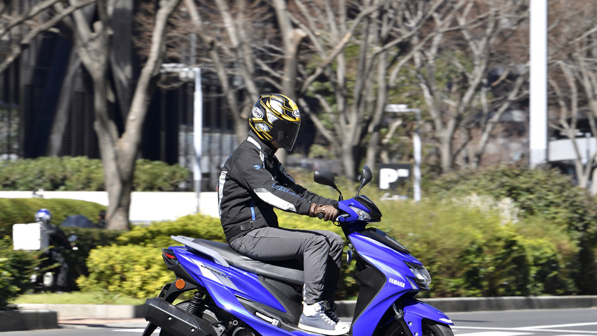 ヤマハ シグナスx 試乗 三密 回避に 1ランク上の原2スクーター のススメ 青木タカオ 2枚目の写真 画像 レスポンス Response Jp ヤマハ シグナスx 試乗 三密 回避に 1ランク上の原2スクーター のススメ 青木タカオ 2枚目の写真 画像 レスポンス Response Jp